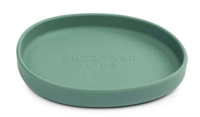 
            
                Load image into Gallery viewer, FUZZYARD LIFE SILICONE CAT DISH - MYRTLE GREEN
            
        